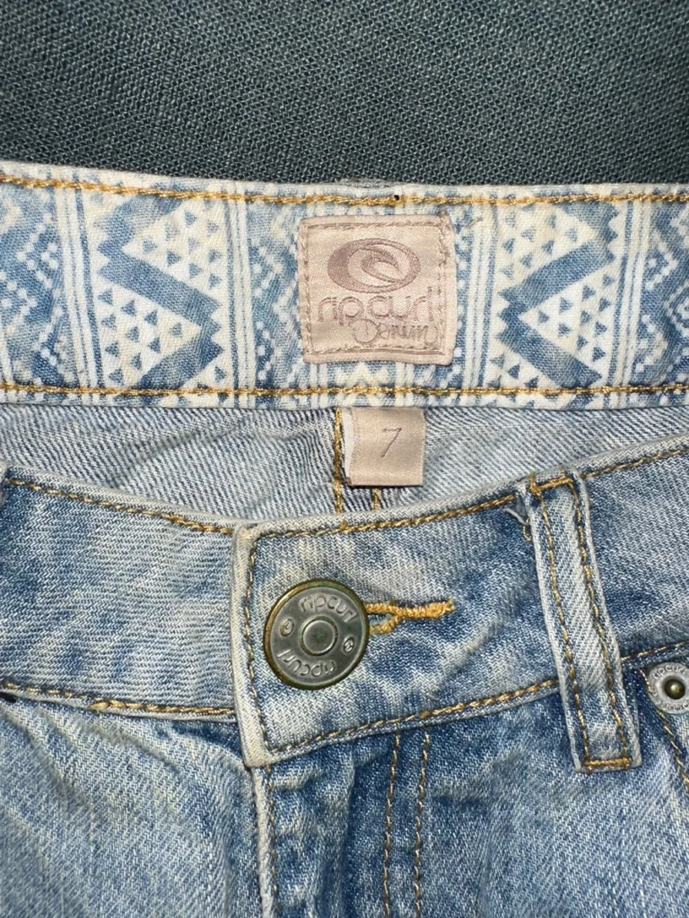 RIP CURL Distressed High-Rise Denim Shorts | Size 7
